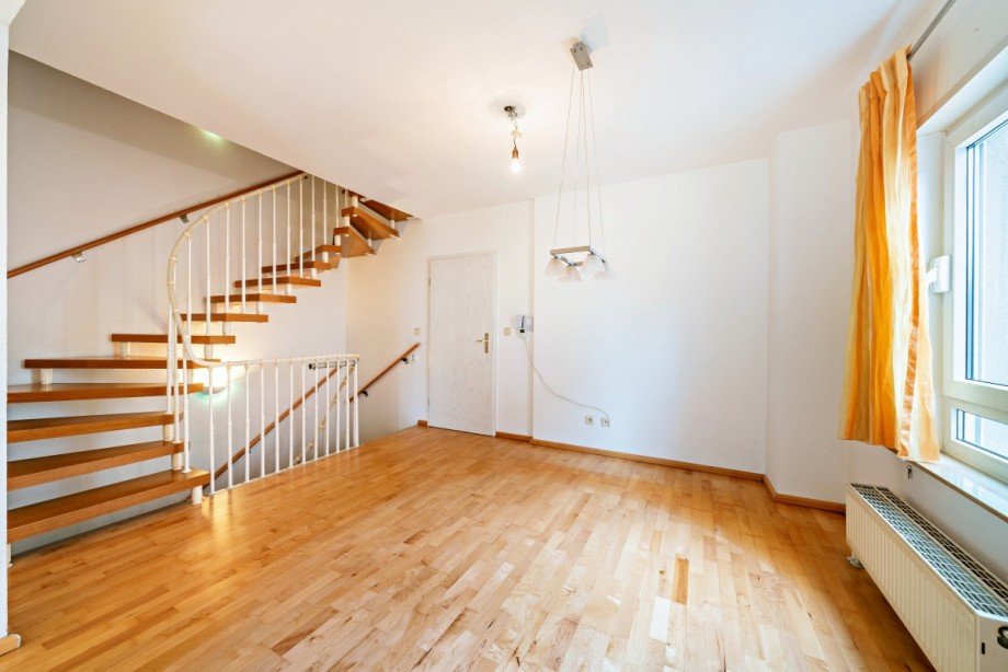 Esszimmer Doppelhaush�lfte Schwetzingen