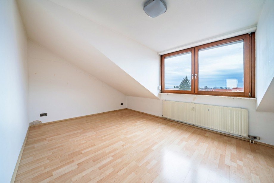 Schlafzimmer Dachgeschosswohnung Plankstadt