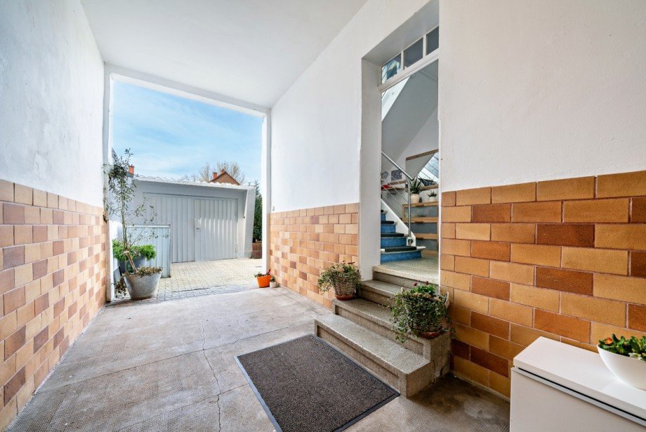 Einfahrt Zweifamilienhaus Hockenheim