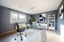 B�ro Einrichtungsbeispiel Raum f�r Ideen: Zweifamilienhaus mit Entwicklungspotenzial