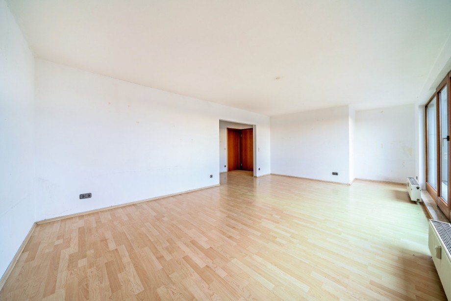 Wohnzimmer Dachgeschosswohnung Plankstadt