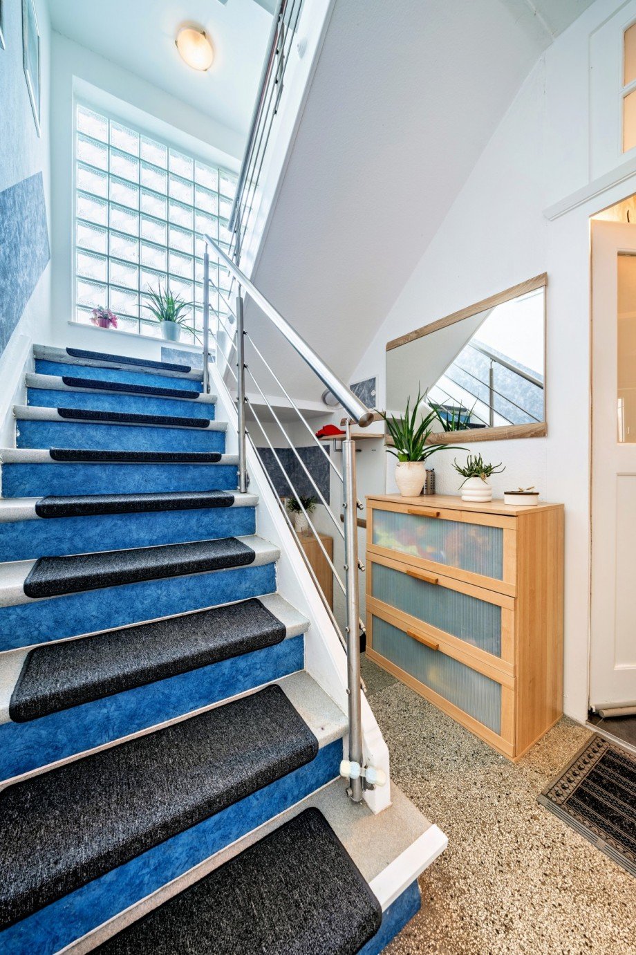 Treppenhaus Zweifamilienhaus Hockenheim