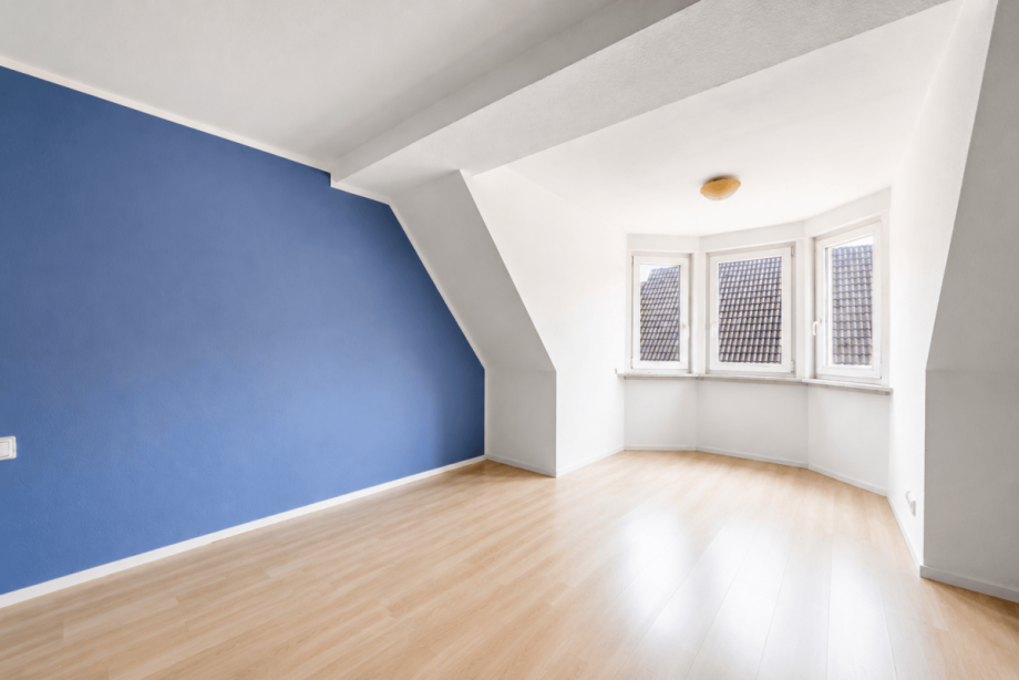 Arbeitszimmer /Schlafzimmer-DG Zweifamilienhaus Hockenheim