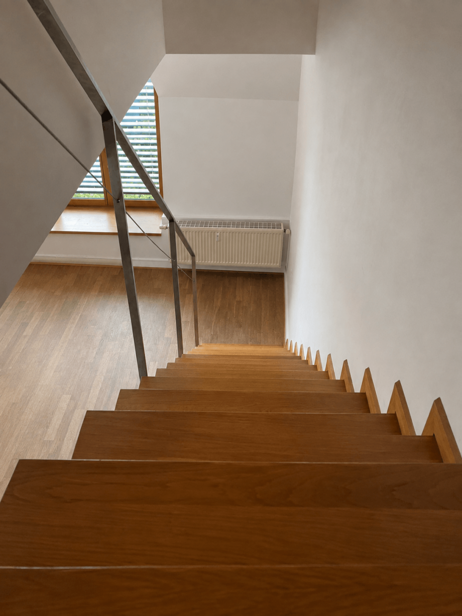Treppenansicht Maisonettewohnung Schwetzingen