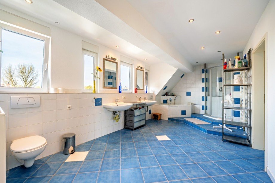 Badezimmer-DG Zweifamilienhaus Hockenheim